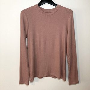 NWT Velvet Adalee Crew Neck Ribbed Sweater in Blush. Size Medium